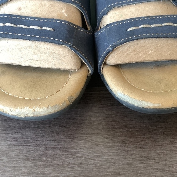 Easy Spirit Sadie Blue Suede Leather Cross Straps Comfort Sandal Size 6.5W - Picture 9 of 11